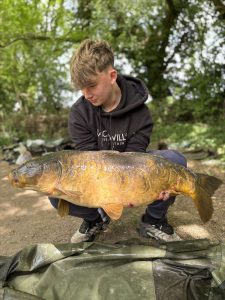 Date: 04/05/2025<br />
Lake: Halstead Reservoir<br />
Angler: Oscar<br />
Fish: Mirror Carp<br />
Weight: 22lbs 8oz<br /> 2025-05-04-01