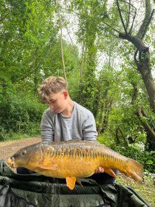 Date: 29/05/2025<br />
Lake: Halstead Reservoir<br />
Angler: Oscar<br />
Fish: Mirror Carp (Linear)<br />
Weight: 20lbs<br /> 2025-05-29-01